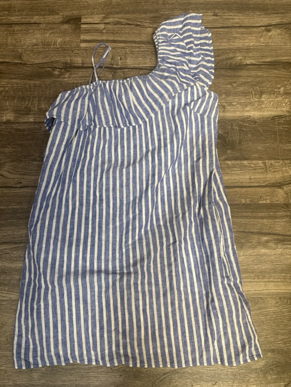 beachlunchlounge Blue and White One-Shoulder Striped Dress - Picture 2 of 8